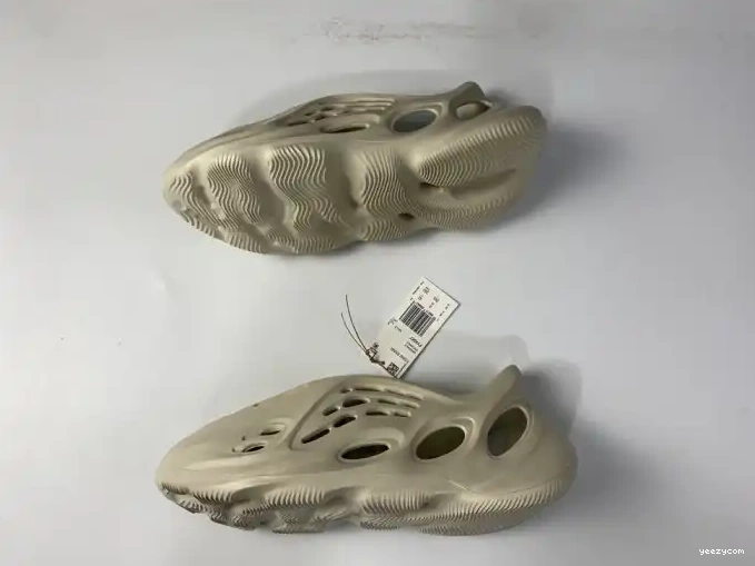 Sand Adidas Yeezy RNNR FY4567 Foam 0608